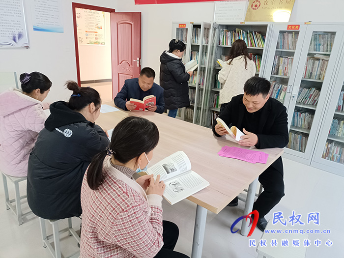 綠洲街道辦事處舉行“學(xué)雷鋒”主題農(nóng)家書(shū)屋閱讀活動(dòng)