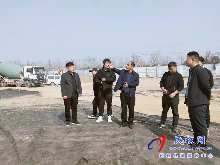 縣總工會主席瞿志君開展“企業(yè)服務日”活動