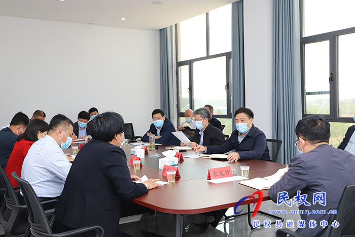 副市長(zhǎng)潘峰蒞民調(diào)研企業(yè)生產(chǎn)經(jīng)營(yíng)情況