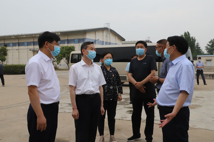 市委副書記、市長擺向陽到民調(diào)研“三農(nóng)”工作