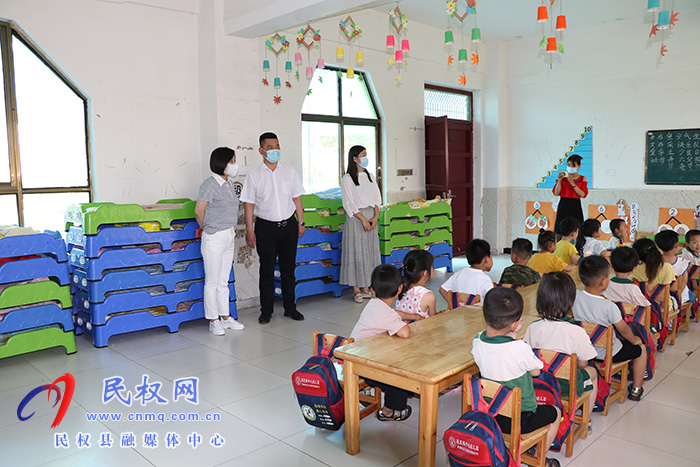 民權(quán)縣學前教育集團總園深入王橋分園和程莊分園開展實地指導工作