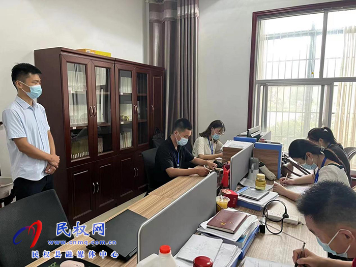 民權(quán)縣政務(wù)服務(wù)和大數(shù)據(jù)管理局組織開展法治政府建設(shè)知識測試