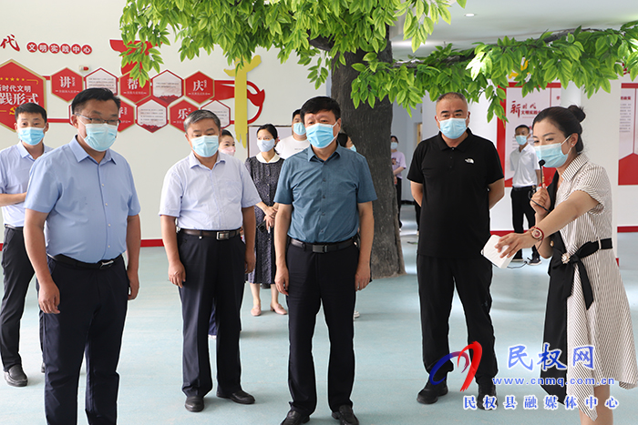 市評(píng)估指導(dǎo)組到我縣評(píng)估新時(shí)代文明實(shí)踐中心建設(shè)工作