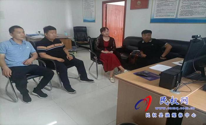 住建局建筑科技節(jié)能服務(wù)中心組織收看2022（第十八屆）國(guó)際綠色建筑與建筑節(jié)能大會(huì)直播