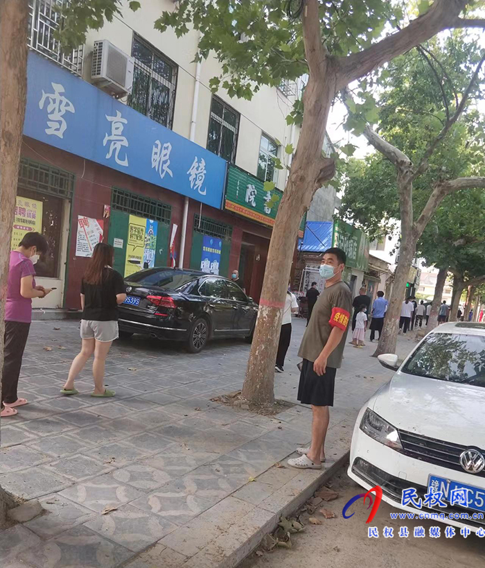 最美志愿家庭 合家共赴抗疫前線 記民權縣幼兒園志愿教師岳鳳美家庭