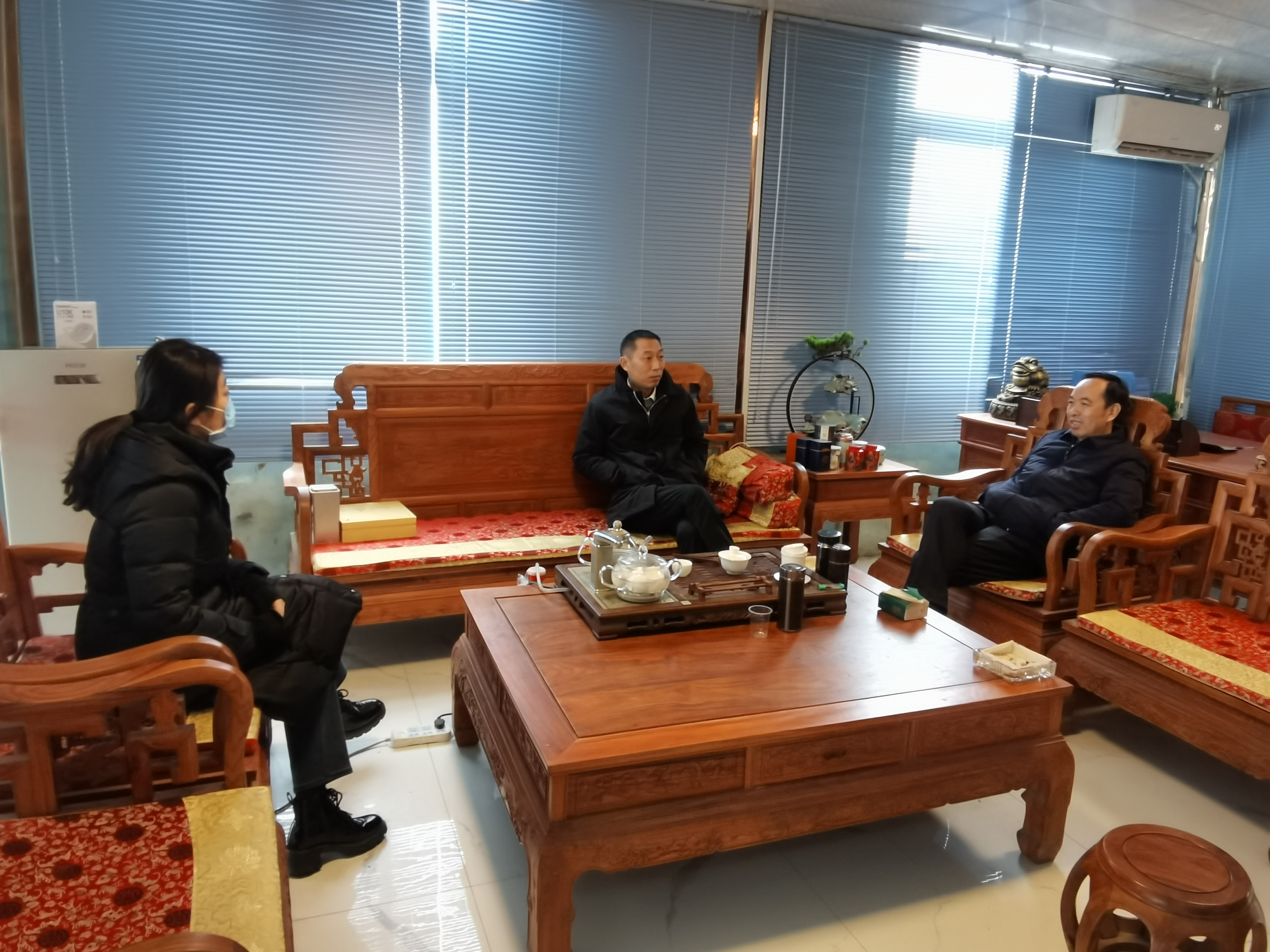 縣領(lǐng)導韓德勇、李國棟對雙塔鎮(zhèn)重點企業(yè)進行調(diào)研走訪