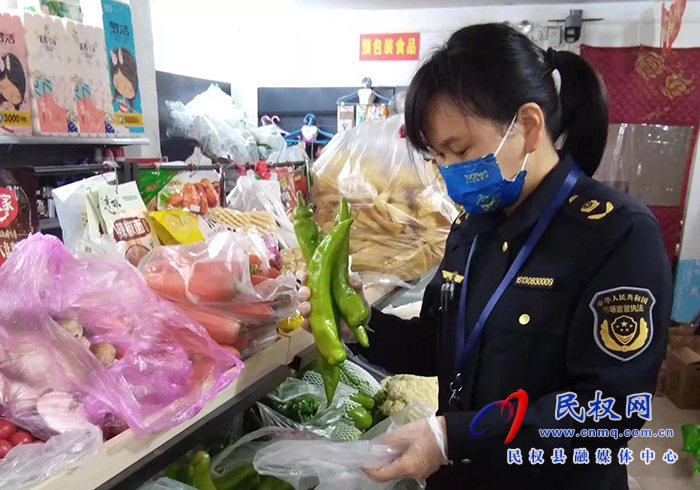 民權(quán)縣市場(chǎng)監(jiān)督管理局開展元旦、春節(jié)食品安全抽檢專項(xiàng)行動(dòng)