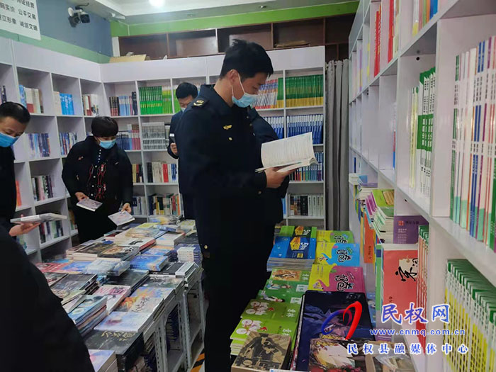 民權縣文化市場綜合行政執(zhí)法大隊開展“掃黃打非”執(zhí)法行動