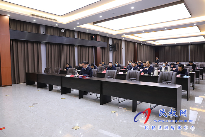 我縣組織收聽收看全市經(jīng)濟(jì)運(yùn)行調(diào)度會