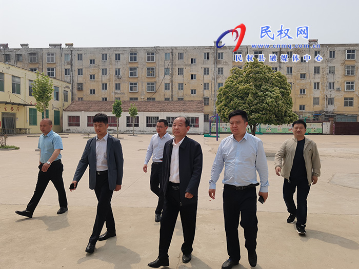 縣人大常委會教工委對我縣農村教育發(fā)展現(xiàn)狀進行走訪摸底