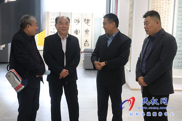 縣老干部局、縣老年書畫院參加2023中國·民權(quán)第七屆槐花文化系列活動書畫展