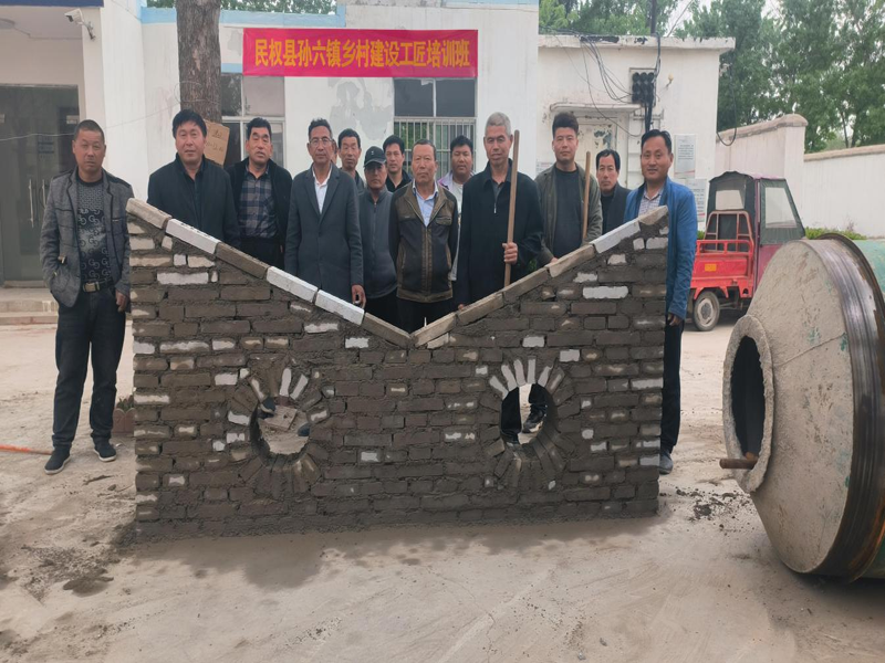 縣住建局組織鄉(xiāng)鎮(zhèn)積極開展“鄉(xiāng)村建設(shè)帶頭工匠”培訓