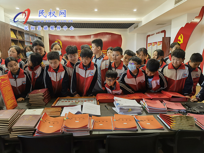 民權(quán)縣人民檢察院開展“檢愛同行，共護(hù)花開”檢察開放日活動