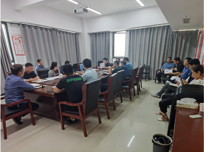 縣國土空間規(guī)劃編研中心召開市政道路設(shè)計(jì)工作對接會(huì)