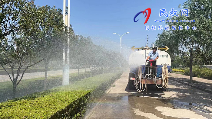 栽花種草植樹(shù)忙 為城市增顏美容