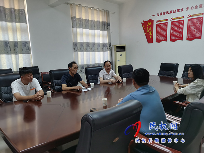 無(wú)錫上正科技紡織有限公司董事長(zhǎng)王金星來(lái)民考察