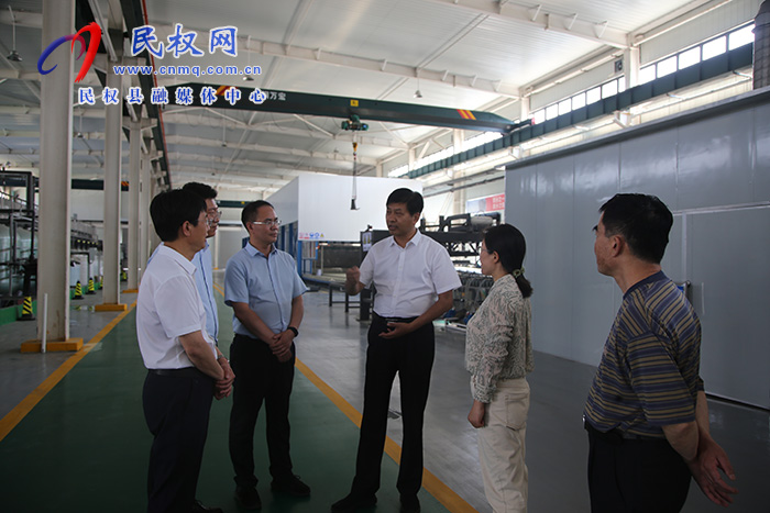 市委常委、常務(wù)副市長(zhǎng)薛鳳林到民開展“企業(yè)服務(wù)日”活動(dòng)