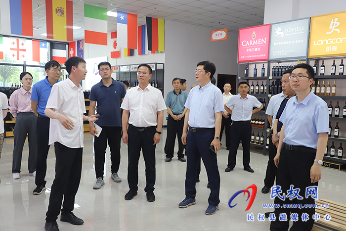 國家發(fā)展改革委城市和小城鎮(zhèn)改革發(fā)展中心課題調(diào)研組到民開展 “推進以縣城為重要載體的城鎮(zhèn)化建設(shè)研究〞專題調(diào)研