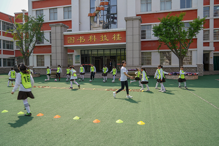 落實立德樹人根本任務 積極打造文明和諧校園