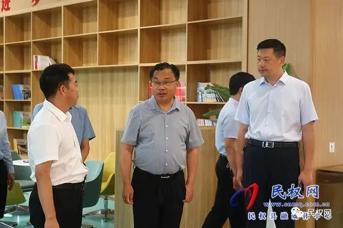 縣委常委、宣傳部長、副縣長畢道喜調(diào)研書香民權(quán)建設(shè)情況