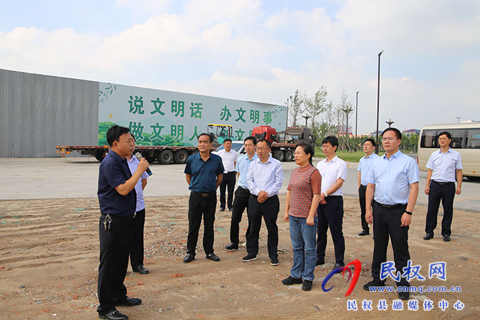 縣委書記王靜嫻調(diào)研重點項目建設(shè)情況