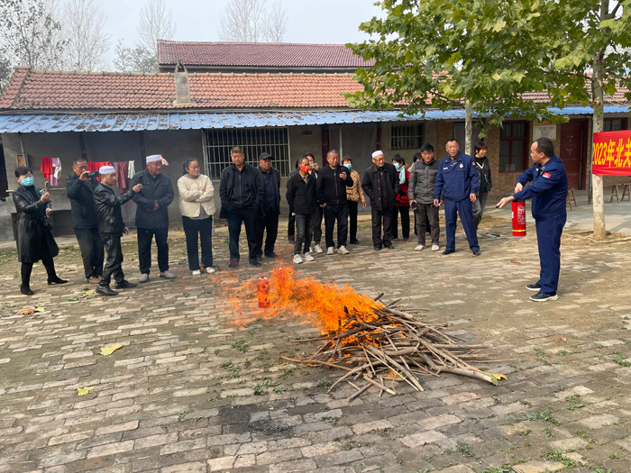 北關(guān)鎮(zhèn)：開展宗教場(chǎng)所消防活動(dòng)月“安全檢查暨消防安全知識(shí)”培訓(xùn)會(huì)