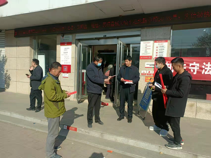 雙塔鎮(zhèn)開展憲法、法律宣傳月行動