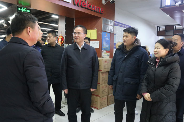 縣領導王景義、李衛(wèi)政調研消防安全工作