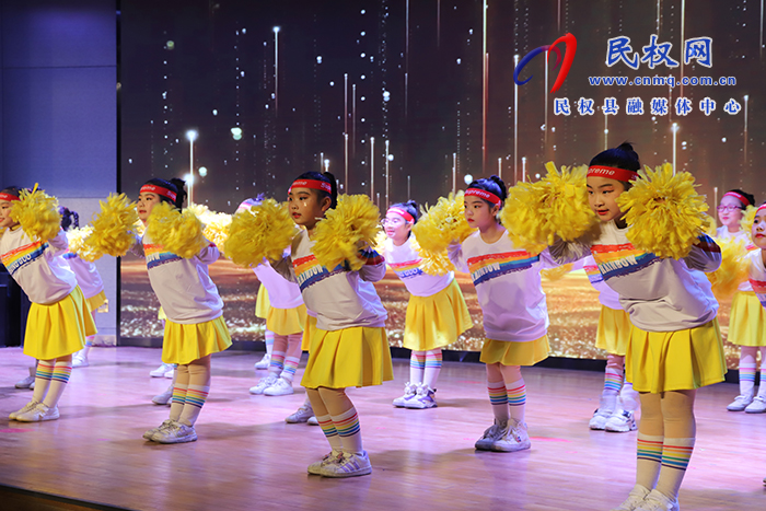 “歡喜迎新春 龍騰心飛揚”民族學校2024年迎新年聯歡會舉行