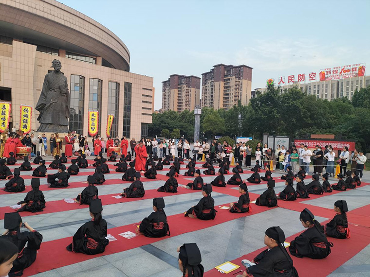 民權(quán)縣文化廣電旅游局積極實(shí)施文化惠民 助力未成年人思想道德建設(shè)工作