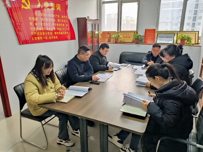 團縣委傳達學(xué)習(xí)縣“兩會”及三級干部大會會議精神