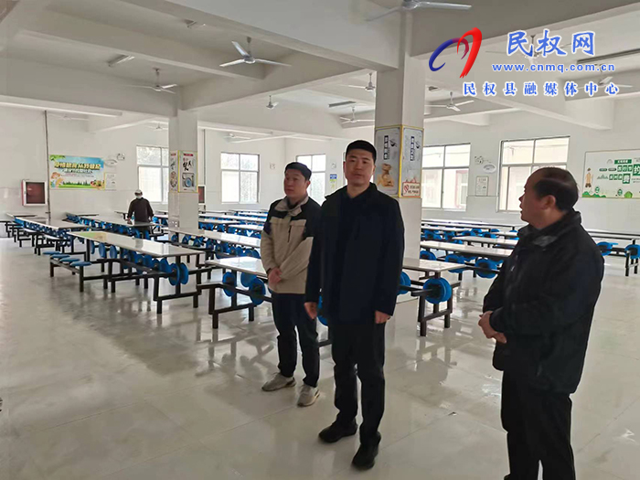 副縣長、花園鄉(xiāng)黨委書記張方杰開展食品安全“兩個責(zé)任”督導(dǎo)工作