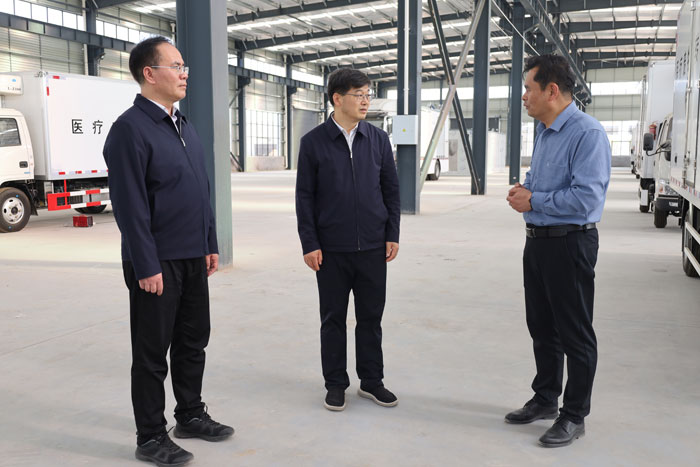 市人大常委會副主任張團結(jié)到我縣高新區(qū)企業(yè)開展“企業(yè)服務(wù)日”活動