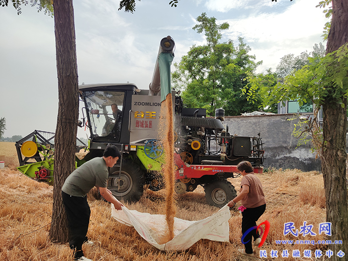 胡集鄉(xiāng)多措并舉確?！叭摹惫ぷ饔行蜻M行