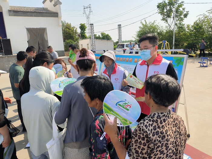 團縣委參加2024年民權(quán)縣科技活動周暨文化、科技、衛(wèi)生“三下鄉(xiāng)”活動