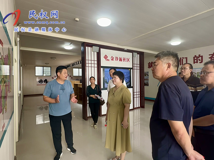 漯河市民革郾城支部主委、郾城區(qū)政協(xié)副主席劉明慧一行到民調(diào)研