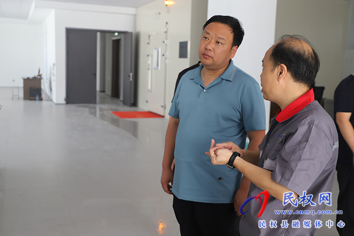 縣委常委、常務副縣長李衛(wèi)政調研企業(yè)發(fā)展情況