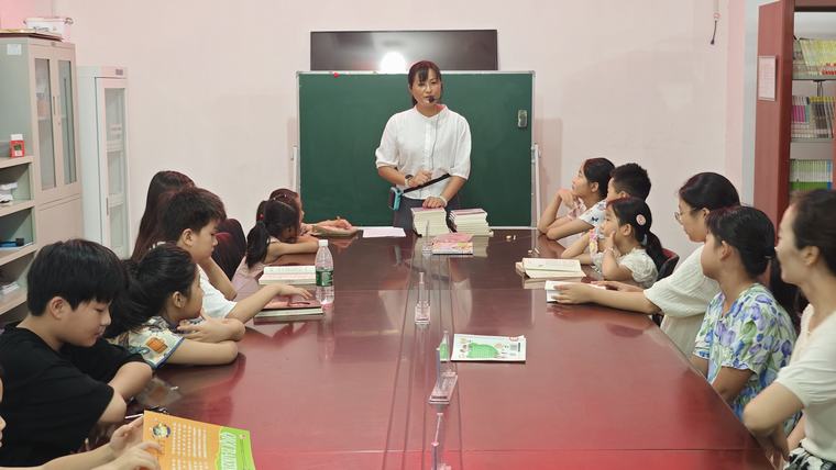 民權(quán)縣舉辦“愛心課堂 快樂成長”注意力訓練文明實踐公益講座