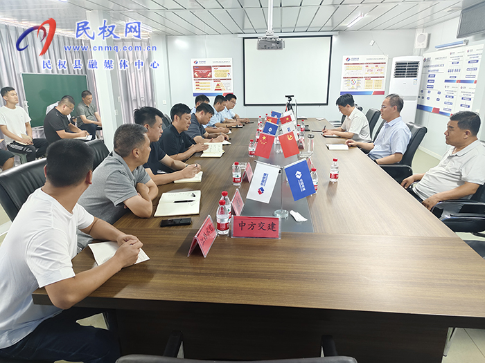 縣委副書記、縣長王景義到高新區(qū)雙創(chuàng)園項目現(xiàn)場辦公