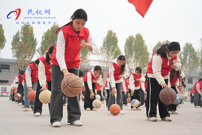 我縣舉行“五育”并舉學(xué)?，F(xiàn)場觀摩會