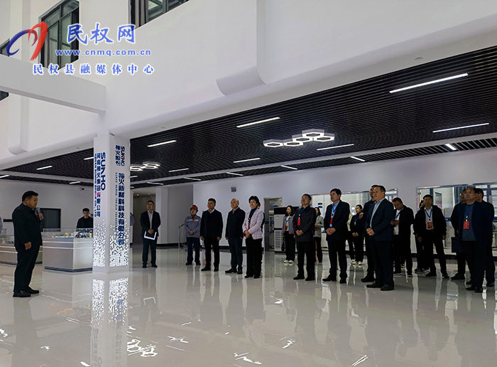 駐民權(quán)縣市六屆人大代表和部分縣人大 代表赴商丘市示范區(qū)開展集中視察活動(dòng)