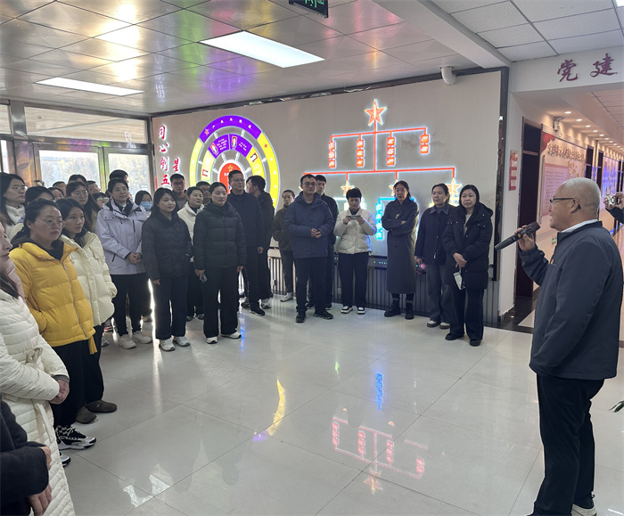汲取奮進(jìn)力量  探索鄉(xiāng)村振興之路                                                         —— 民權(quán)縣2024年秋季主體班赴濮陽市西辛莊開展現(xiàn)場教學(xué)活動