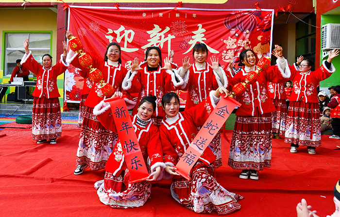 人和鎮(zhèn)舉辦迎新春賞民俗逛廟會，歡樂滿校園