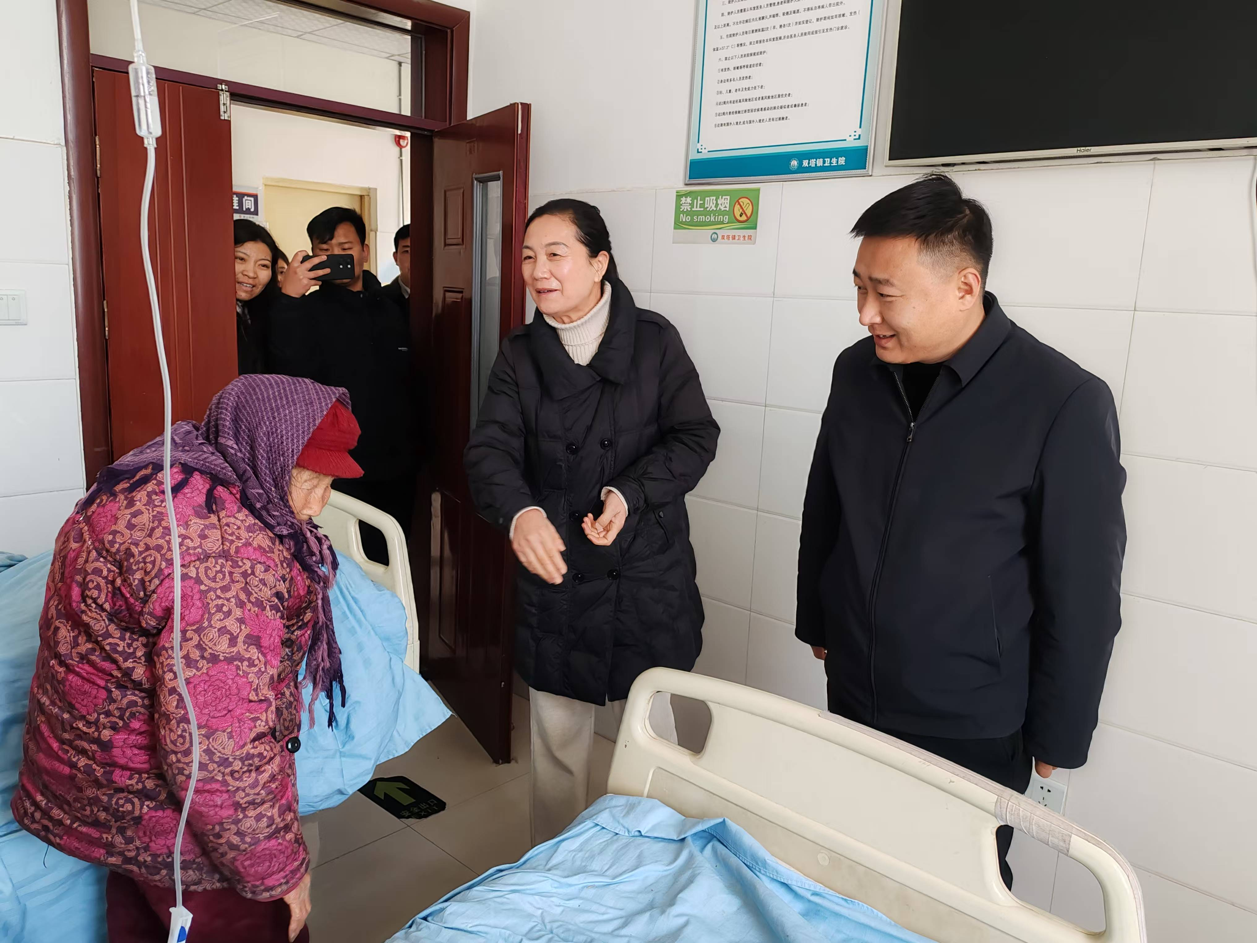 安全全覆蓋 衛(wèi)生無死角 -院領導帶隊醫(yī)院安全與環(huán)境衛(wèi)生大檢查