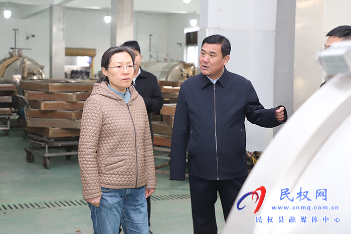 縣委書(shū)記王靜嫻調(diào)研食品安全和產(chǎn)品質(zhì)量安全工作