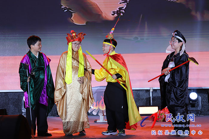 民權(quán)縣求實學(xué)校舉辦第八屆校園文化藝術(shù)節(jié)