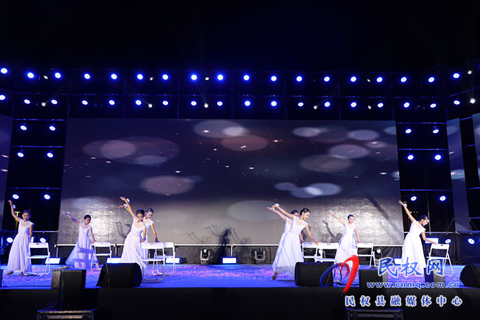 民權(quán)縣求實學(xué)校舉辦第八屆校園文化藝術(shù)節(jié)